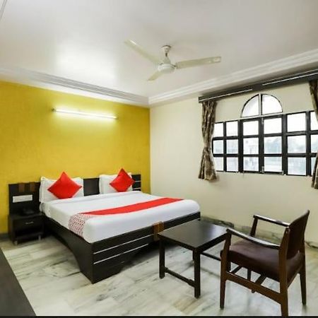 Hotel Asopalav Ambaji Exteriér fotografie