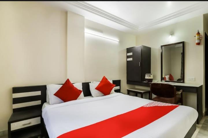Hotel Asopalav Ambaji Exteriér fotografie