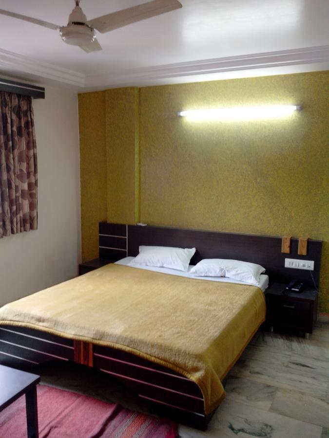 Hotel Asopalav Ambaji Exteriér fotografie